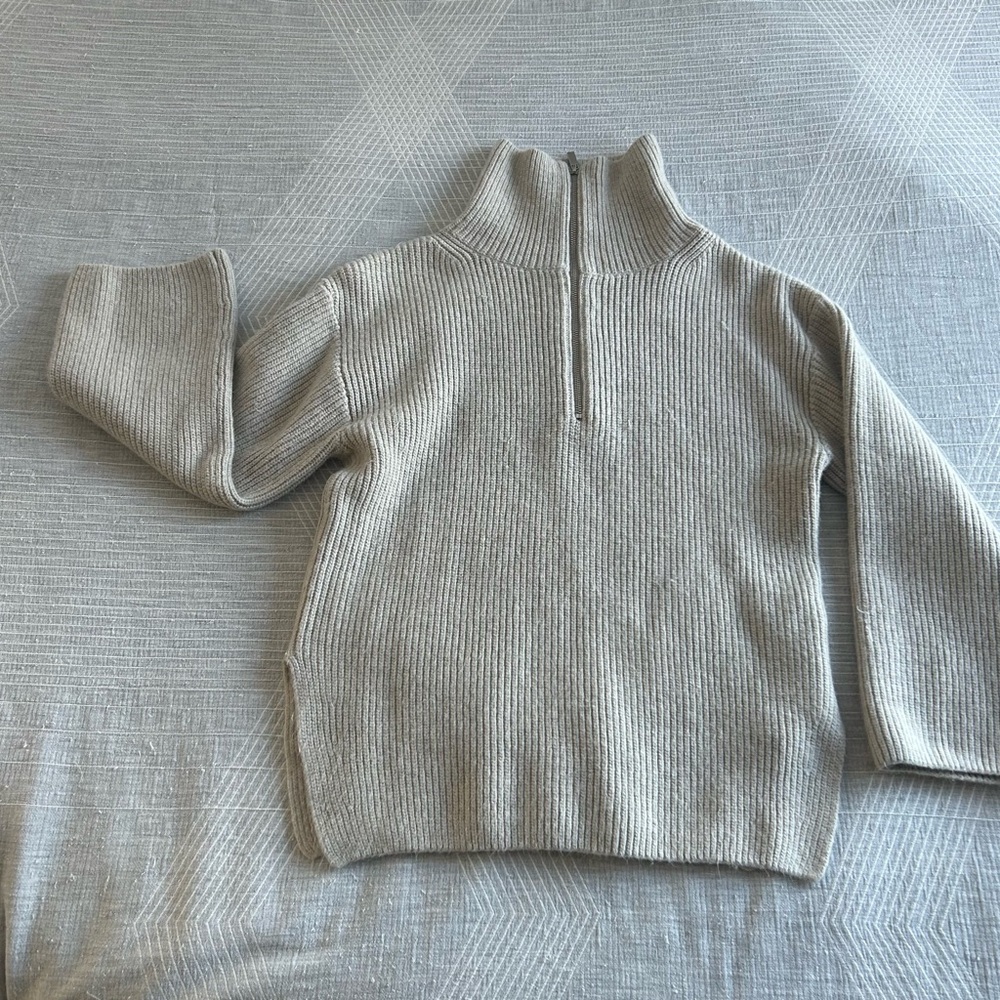 H&M Cream Ribbed Knit Sweater - Picture 2 of 6